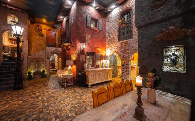 Paul's Fantasia Boutique Suites