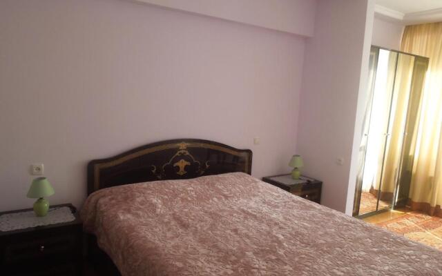 Apartment on 26 May 10/12