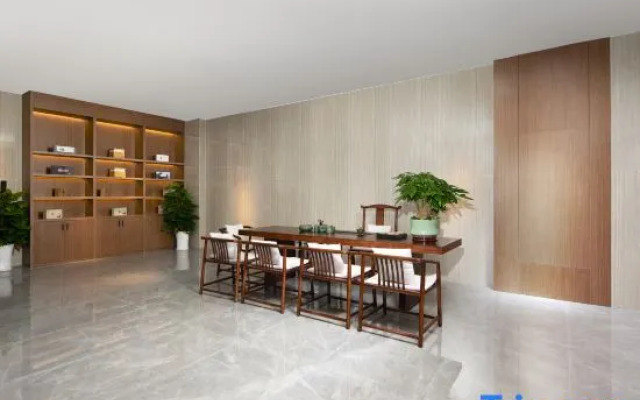 Xichang Guantang Hotel (Qionghai 17 Degrees Tang Garden Branch)