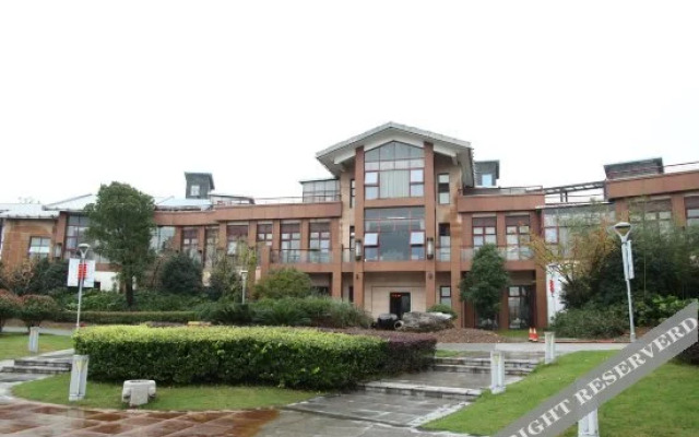 Yiquan Jinshan Lakeside Boutique Hotel