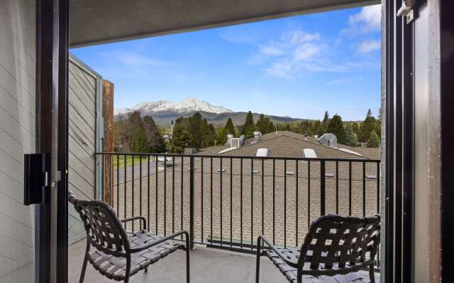 Best Western Plus Tree House