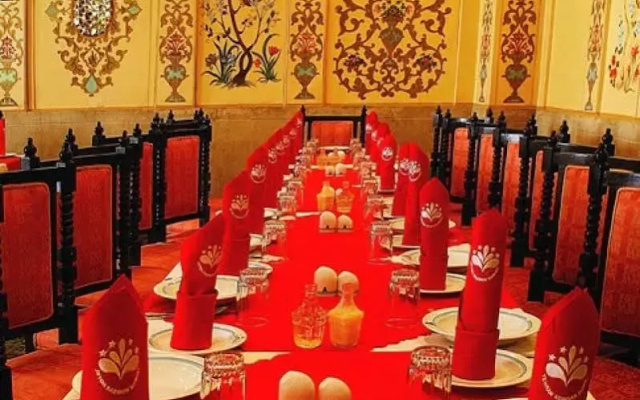 Kowsar Tehran Hotel