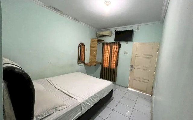 OYO 93417 Homestay Bunga Rinte Syariah Near Komp perumahan stella ressidence 2