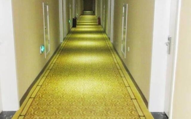 Super 8 Hotel