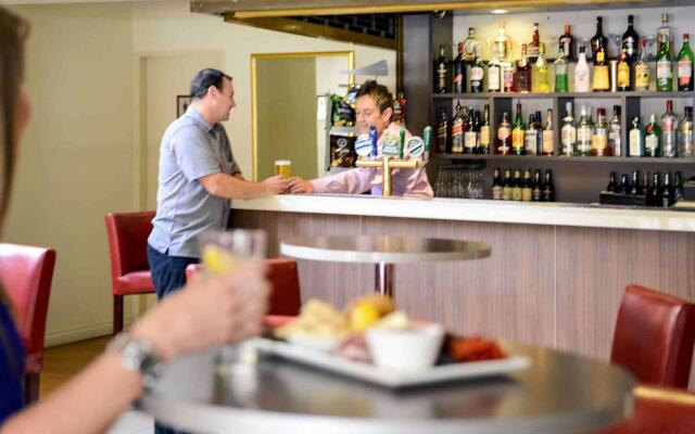 Grosvenor Hotel Adelaide by Accor