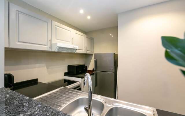 Driven Holiday Homes  Icon Tower 2 JLT