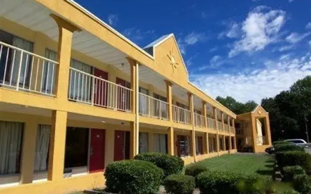 America's Best Inn & Suites