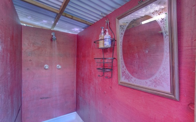 Peace Of Paradise 1 Bedroom Cabin by RedAwning