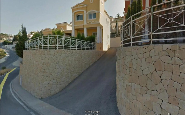 Villas Guzman-Grinev