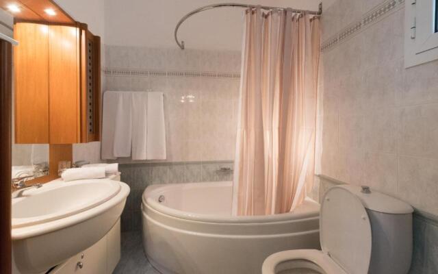Corfu Villa Kokkini with swimming pool