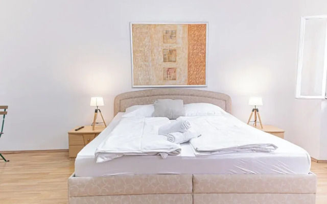 Pleasant Stay in a Great Location