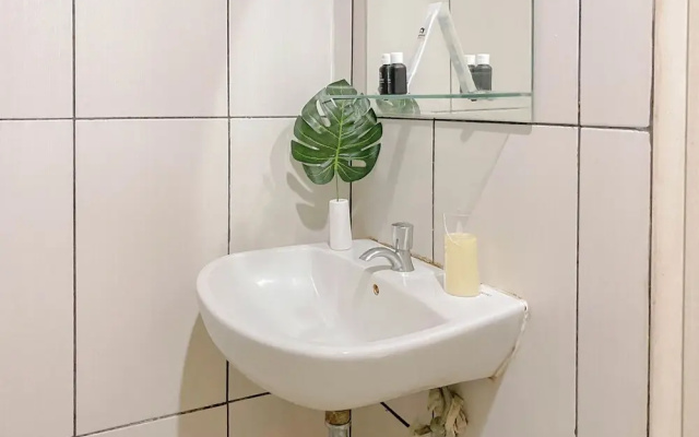 Cozy and Best Deal Studio at Grand Kamala Lagoon Apartment
