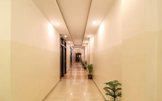 OYO 4975 Hotel Buddha Residency