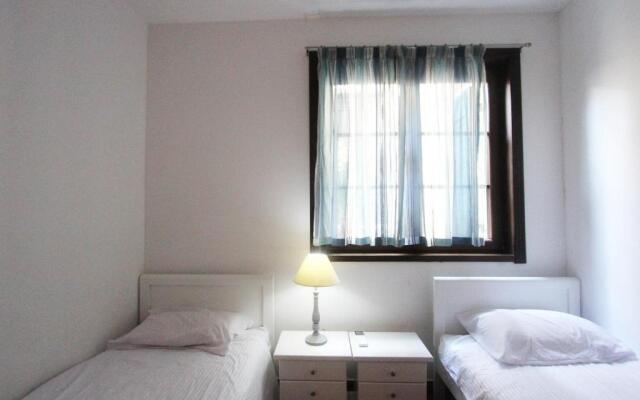 2 BR Apartment in Boka Gardens Complex