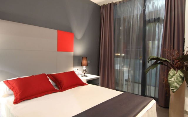 Apolo Suites Rentalmar