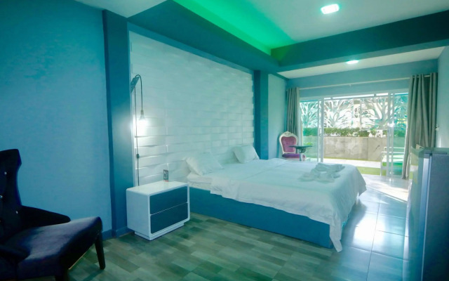 Momento Resort