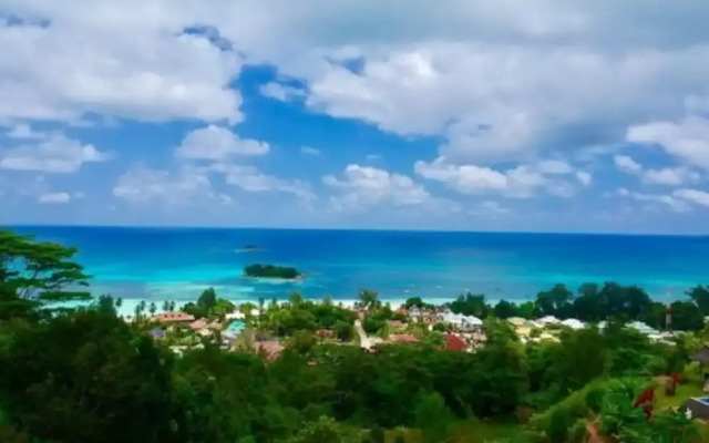 Le Duc Hillside Villas