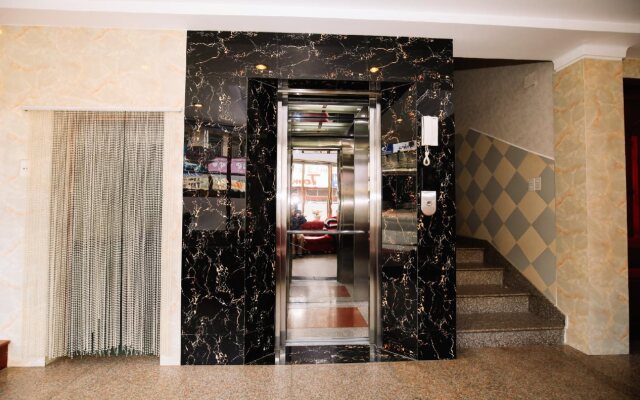 Khanh Hong Hotel