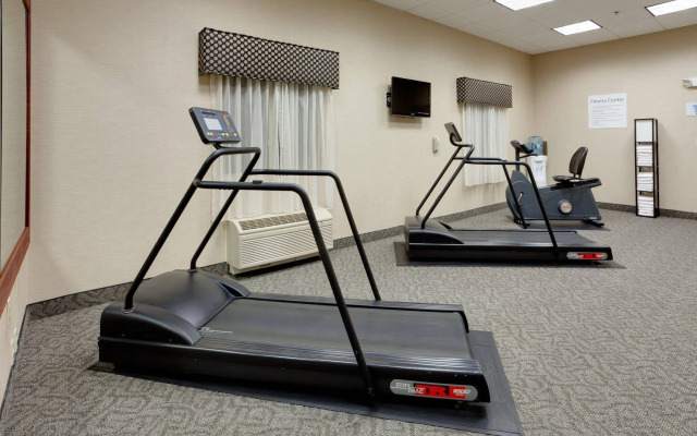 Holiday Inn Express and Suites by IHG