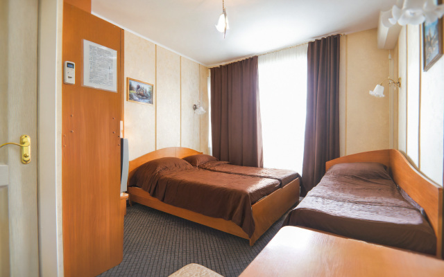 Surozh Hotel
