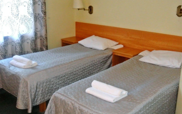 Hotel Yes