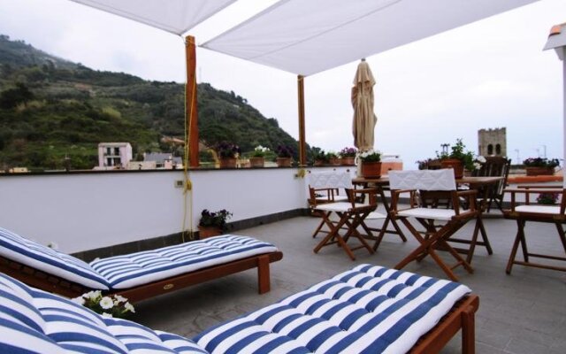 B&B SoleMare