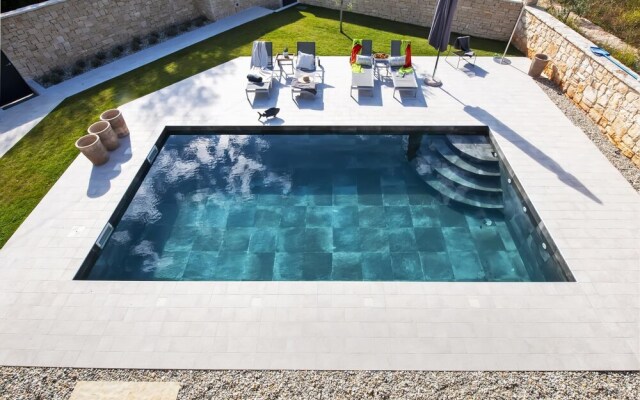 Villa Renata With Sauna Private Pool Jacuzzi