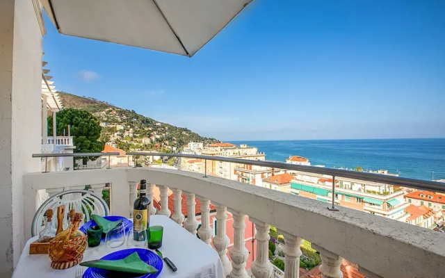 La Vie Enchanting Sea View