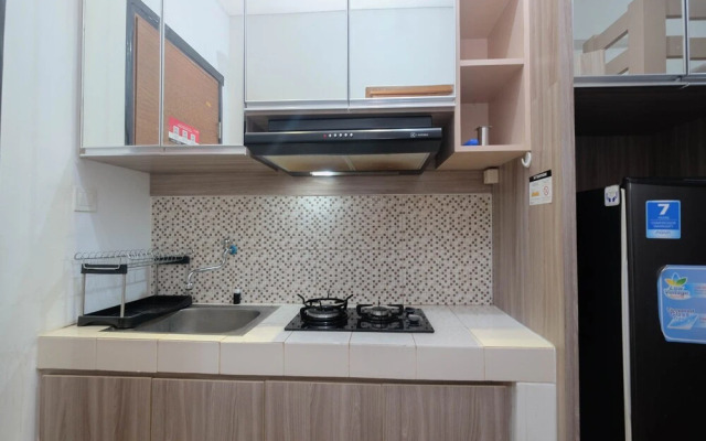 Comfortable and Cozy Stay Studio at Dave Apartment