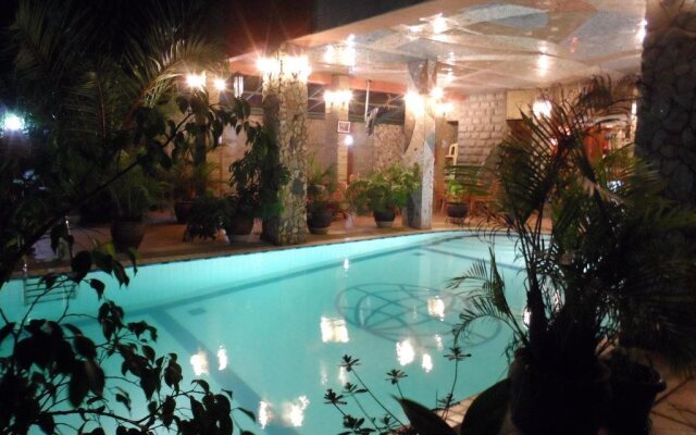 Tropical Towers Apartments