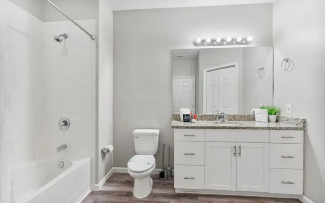 Thematic 4 bdr Near Disney-22101