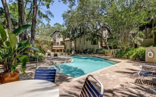 2354/56-courtside Villas