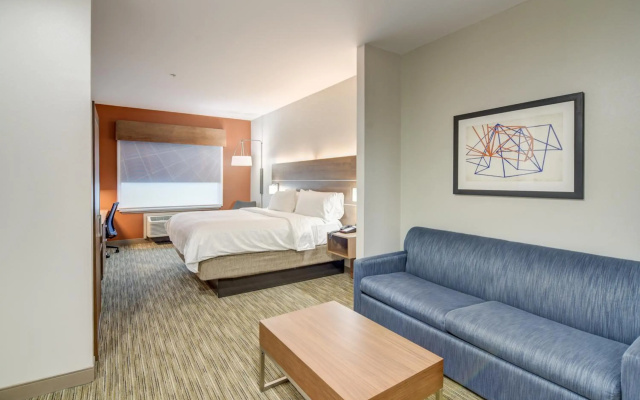 Holiday Inn Express & Suites Foley by IHG