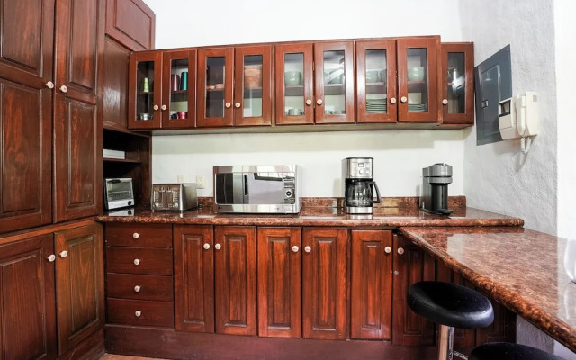 Family Home Pool & Jacuzzi in Cuernavaca