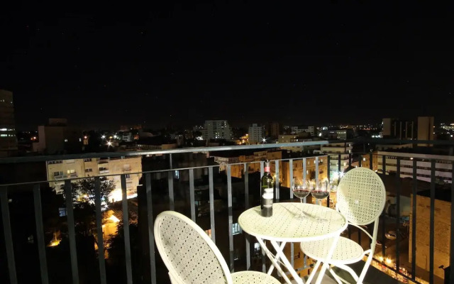 Hillel 11 Hotel