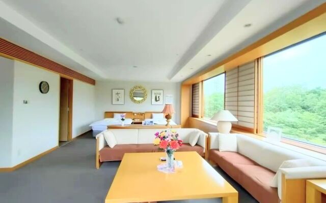 Dadu Fuji Resort House