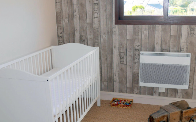 Holiday Home With Jacuzzi, Guisseny