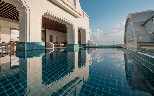 Rex Quang Binh Hotel