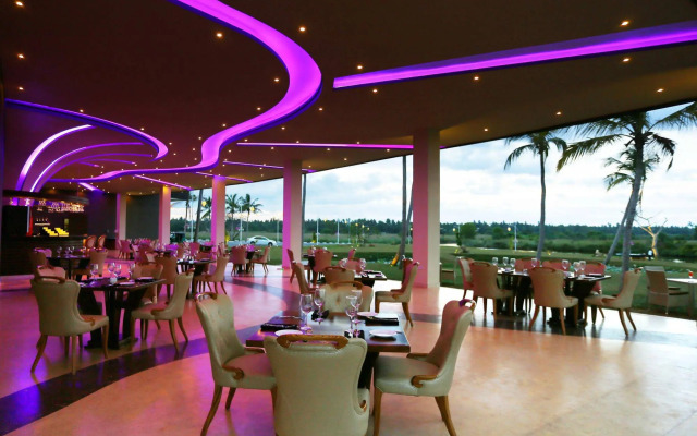 Avenra Gangaara Hotel