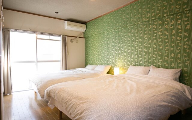 Weekend Apartment 303