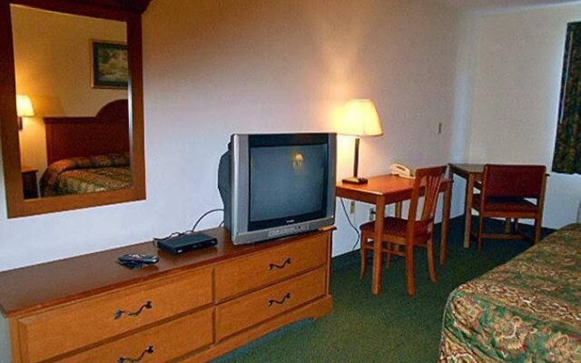 Liberty Inn & Suites