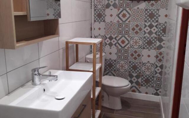 studio idéalement placé, calanques et centre ville