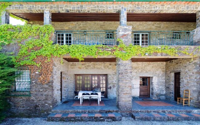 Villa With 3 Bedrooms in Lamego, With Wonderful Mountain View, Private