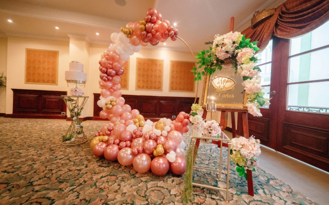 Grand Victoria Boutique Hotel