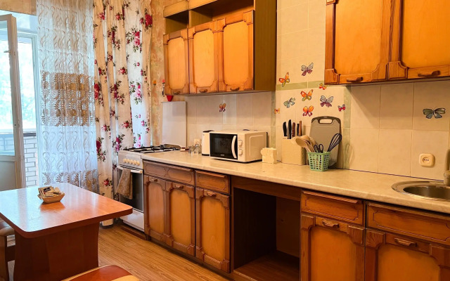 The comfort of Home on Komintern Street