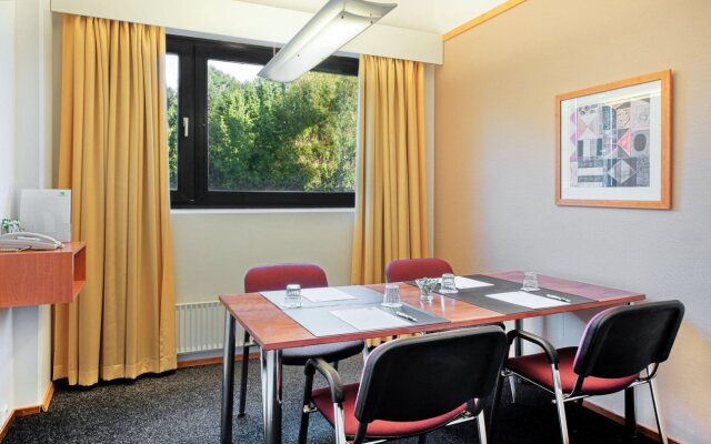 Holiday Inn Helsinki - Vantaa Airport by IHG