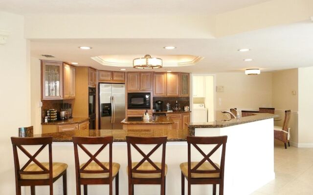 1107 Edington Place