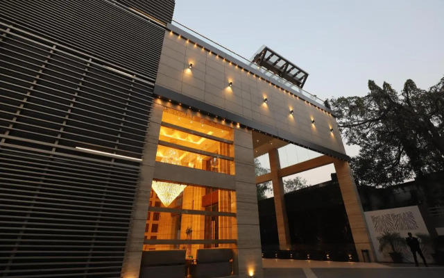 The Pristine Hotel Kanpur