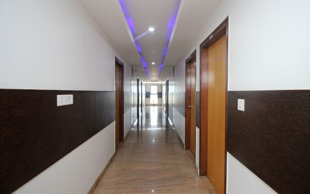 OYO 9617 Hotel PC Residency