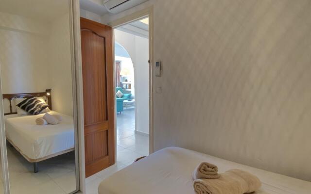 Bahia 46 Apartments Casasol